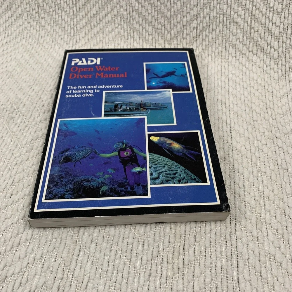 PADI Open Water Diver Manual (1990 S.C. Book) Fun and Adventure of Scuba Diving‎